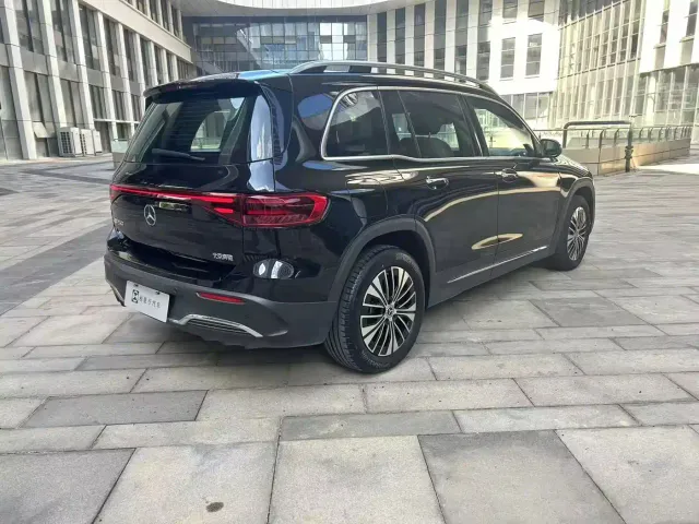 Mercedes-Benz EQB — Фото автомобиля 13