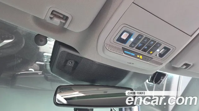 Ford Explorer — Фото автомобиля 14