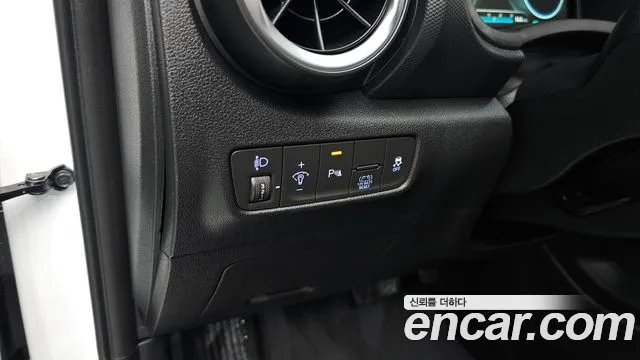 Hyundai Kona — Фото автомобиля 27