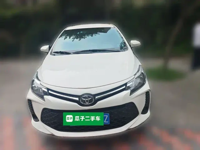 Toyota Vios FS — Фото автомобиля 2