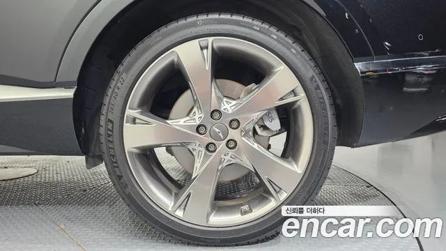 Genesis GV80 — Фото автомобиля 6