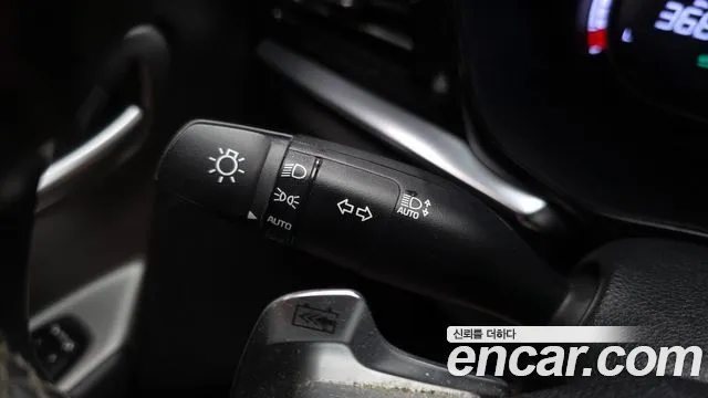 Kia Niro Niro Plus Light (Такси) — Фото автомобиля 18