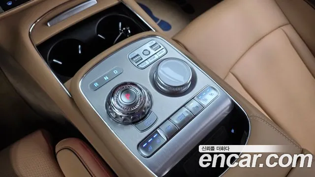 Genesis G90 Бензин 3.5 турбо AWD — Фото автомобиля 8