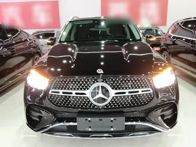 Mercedes-Benz GLE-Class — Фото автомобиля 2