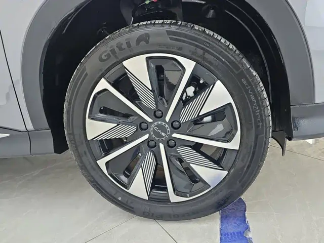 BYD Song PLUS — Фото автомобиля 6