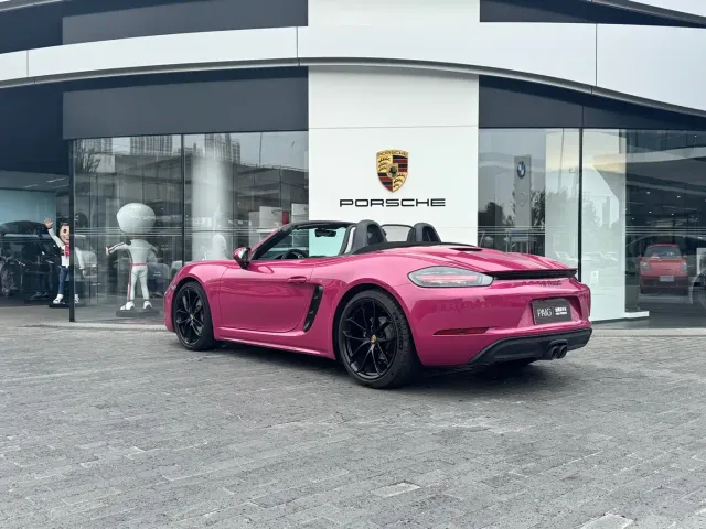 Porsche 718 — Фото автомобиля 8