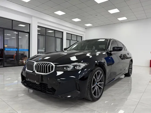 Фотография автомобиля — BMW 3 Series