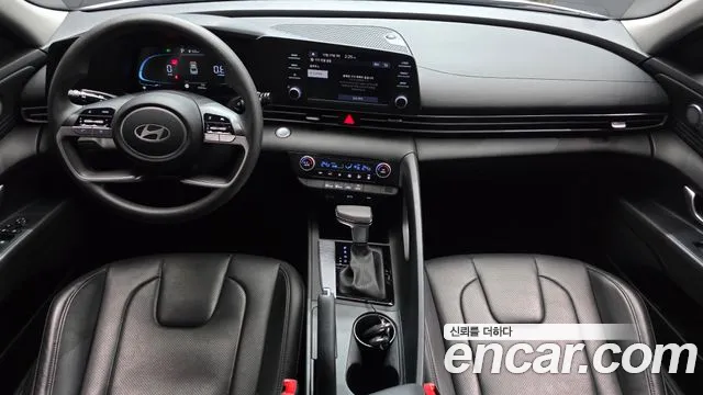 Hyundai Avante CN7 — Фото автомобиля 10