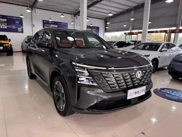 Changan CS75 Plus — Фото автомобиля 3