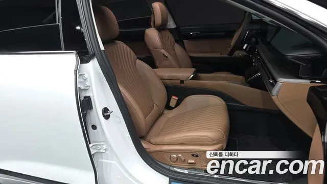 Hyundai Grandeur GN7 — Фото автомобиля 17
