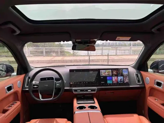 Li Auto L9 — Фото автомобиля 6