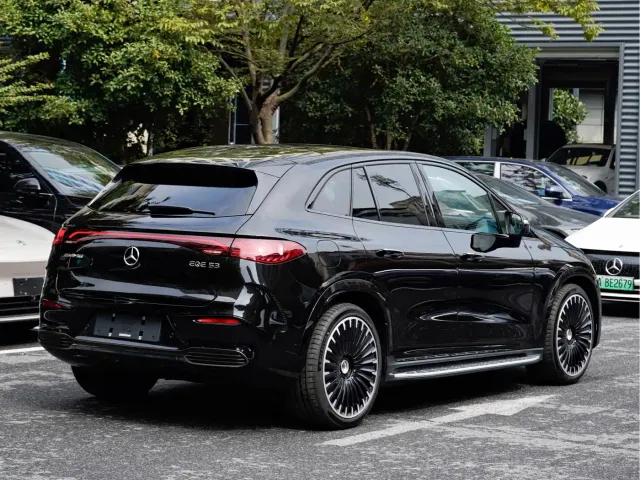 Mercedes-Benz EQE SUV AMG — Фото автомобиля 4