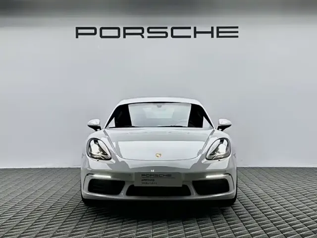 Porsche 718 — Фото автомобиля 2