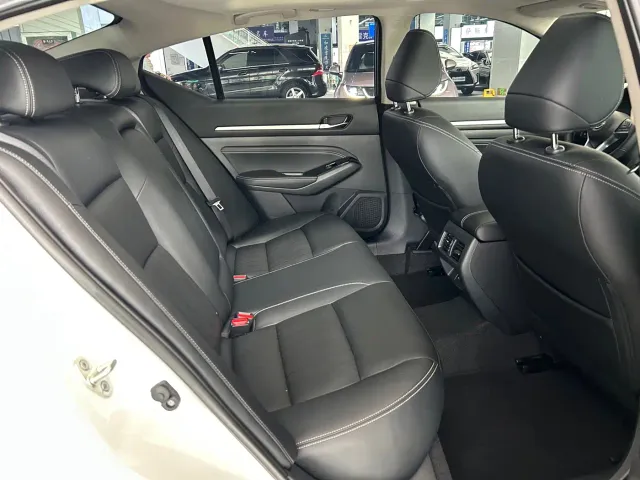 Nissan Teana — Фото автомобиля 9