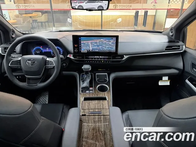 Toyota Sienna Generation 4 — Фото автомобиля 10