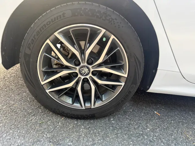 BYD Qin PLUS — Фото автомобиля 12
