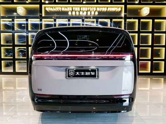Li Auto MEGA — Фото автомобиля 5