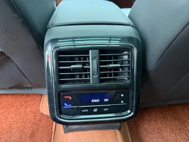 Volkswagen Passat — Фото автомобиля 15