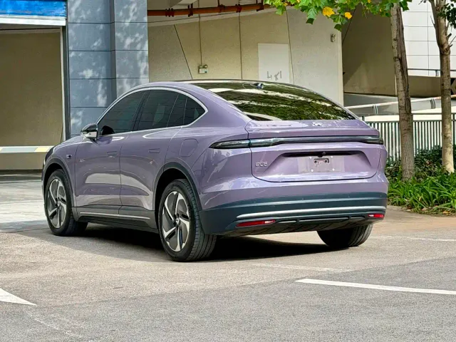 Nio EC6 — Фото автомобиля 12