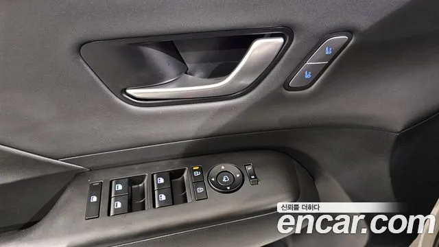Hyundai Kona Kona (SX2) Бензин 1.6 турбо 2WD — Фото автомобиля 12