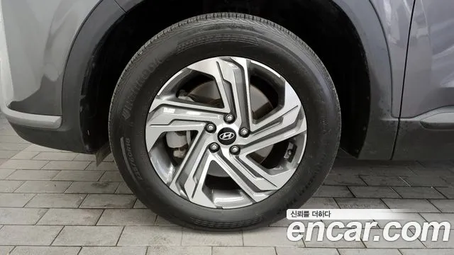 Hyundai Santafe Новый Santa Fe Бензин 2.5T 2WD — Фото автомобиля 2