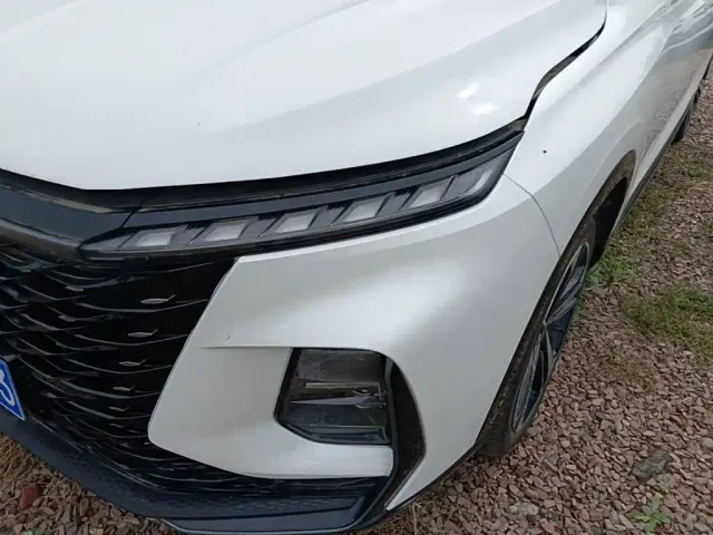 Roewe RX5 Max — Фото автомобиля 23