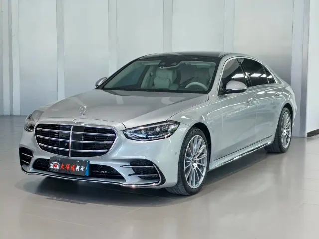 Фотография автомобиля — Mercedes-Benz S-Class