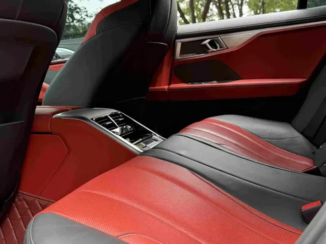BMW 8 Series — Фото автомобиля 9