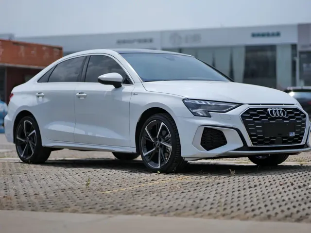 Audi A3 — Фото автомобиля 3