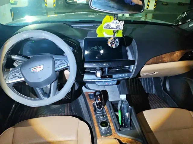 Cadillac CT5 — Фото автомобиля 12