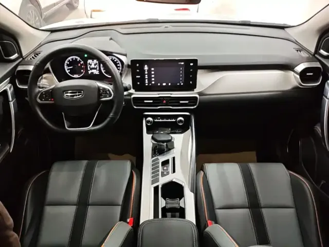 Geely Binyue — Фото автомобиля 9