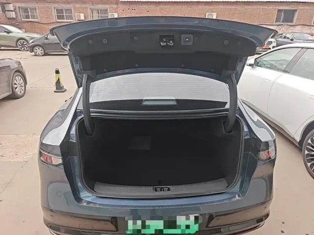 Nissan N7 — Фото автомобиля 18