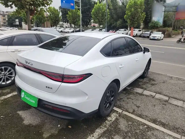 BYD Seal 05 DM-i — Фото автомобиля 6