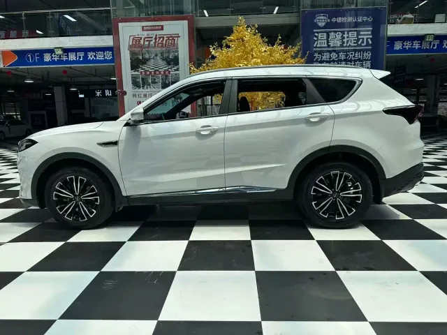 Jetour X70 Plus — Фото автомобиля 6