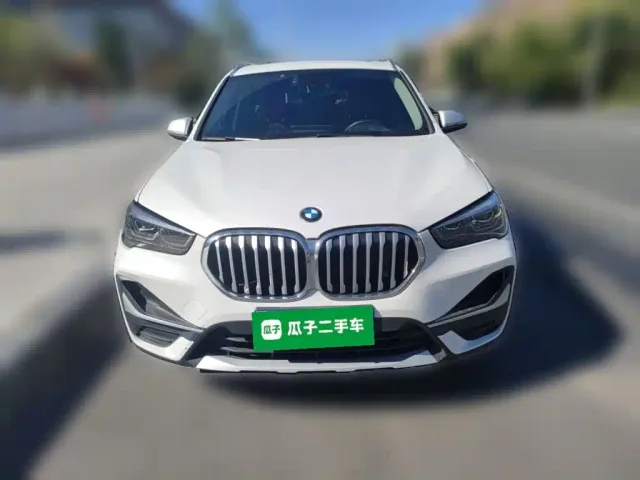 BMW X1 — Фото автомобиля 2