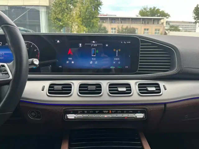 Mercedes-Benz GLE-Class — Фото автомобиля 16