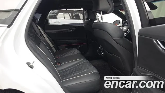 Genesis G80 Бензин 2.5 турбо 2WD — Фото автомобиля 12
