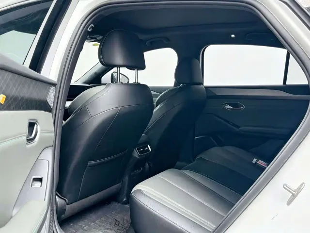 BYD Qin L — Фото автомобиля 3