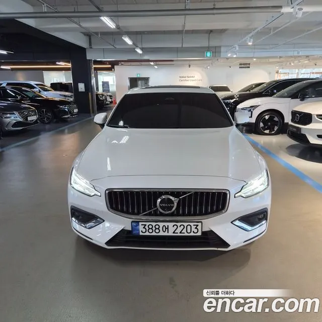 Вольво S60 S60 третьего поколения B5 Ultra Bright — Фото автомобиля 2