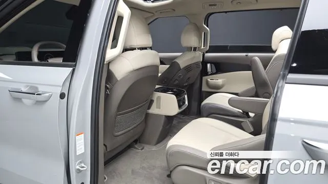 Kia Carnival 4th Gen — Фото автомобиля 16