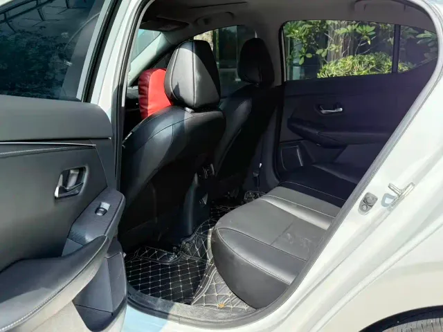 Nissan Sylphy — Фото автомобиля 5