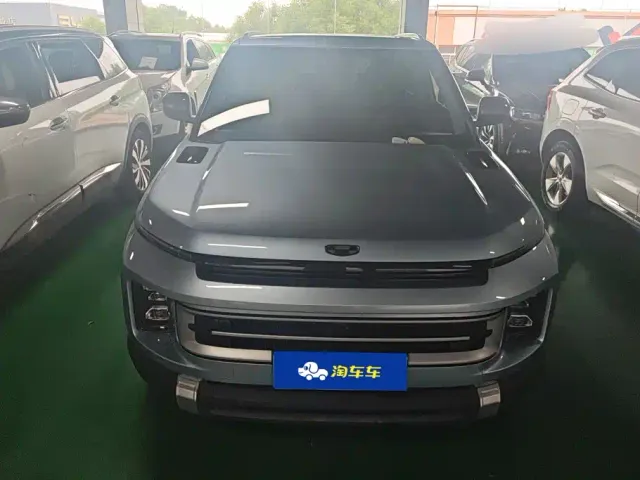 Geely ICON — Фото автомобиля 2
