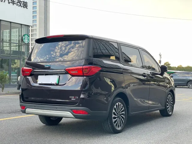 Changan Oushang Kosai EV — Фото автомобиля 14