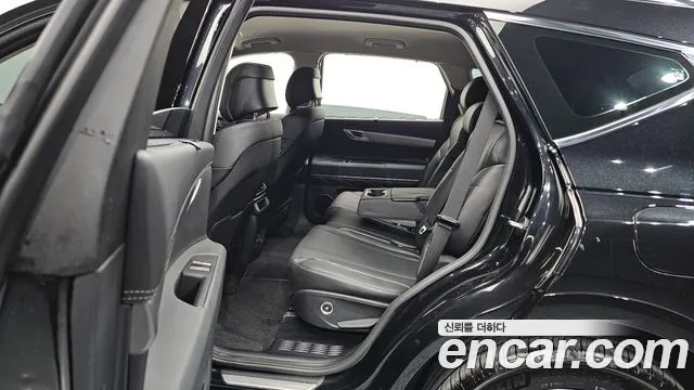 Genesis GV80 2.5T Бензин 2WD — Фото автомобиля 11