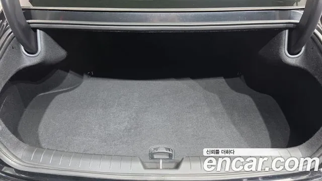 Hyundai Grandeur GN7 — Фото автомобиля 20