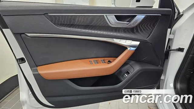 Audi A6 C8 — Фото автомобиля 13
