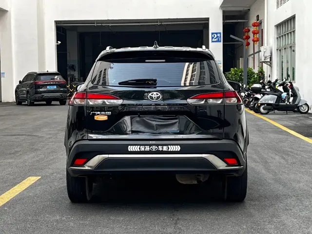 Toyota Frontlander — Фото автомобиля 15