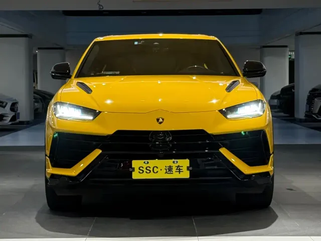 Lamborghini Urus — Фото автомобиля 2