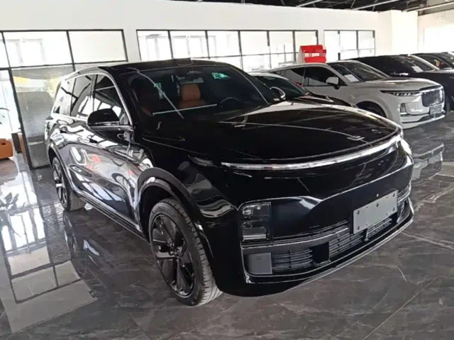 Li Auto L9 — Фото автомобиля 3