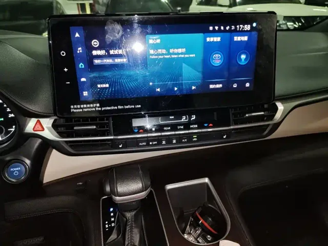 Toyota Granvia — Фото автомобиля 12